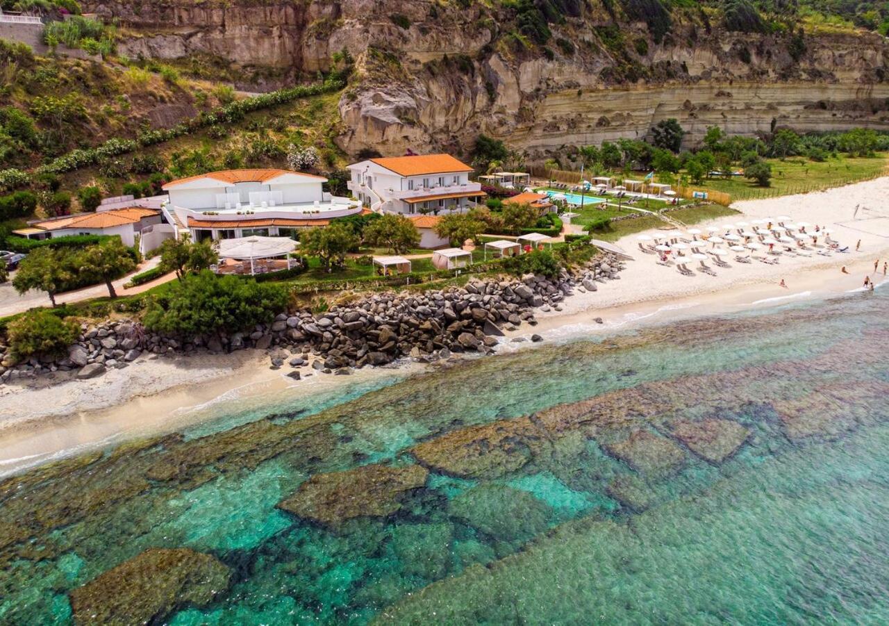 Borgo Di Riaci Beach Resort Santa Domenica  Exterior photo