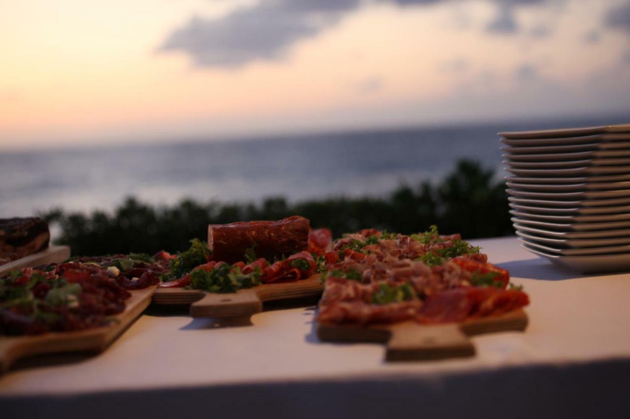 Borgo Di Riaci Beach Resort Santa Domenica  Exterior photo