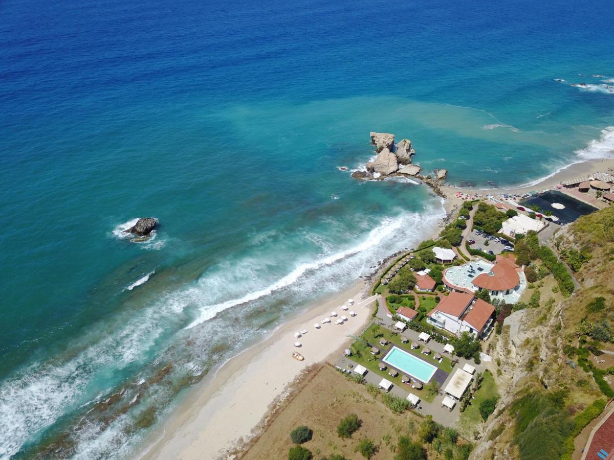 Borgo Di Riaci Beach Resort Santa Domenica  Exterior photo
